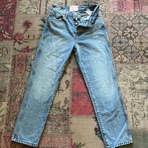 Brand-new REVICE Frontrunner-MVP crop denim.
